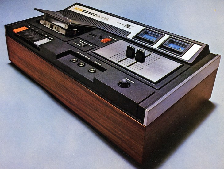 AKAI/A&D CS-33D