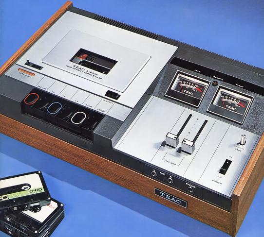 Teac/Esoteric/Tascam A-210S