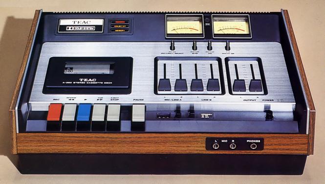 Teac/Esoteric/Tascam A-260