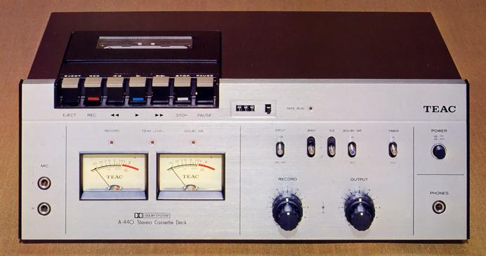 Teac/Esoteric/Tascam A-440