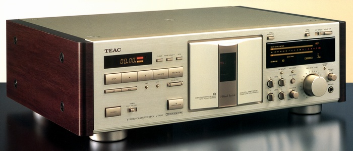 Teac/Esoteric/Tascam V-7010