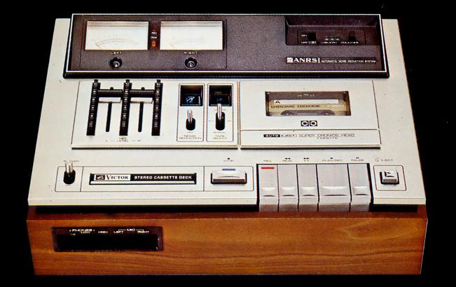Victor/JVC CCR-668
