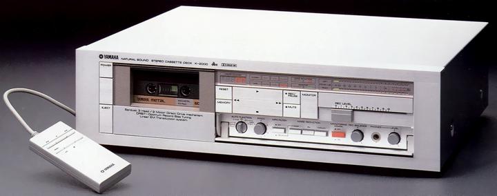 YAMAHA K-2000