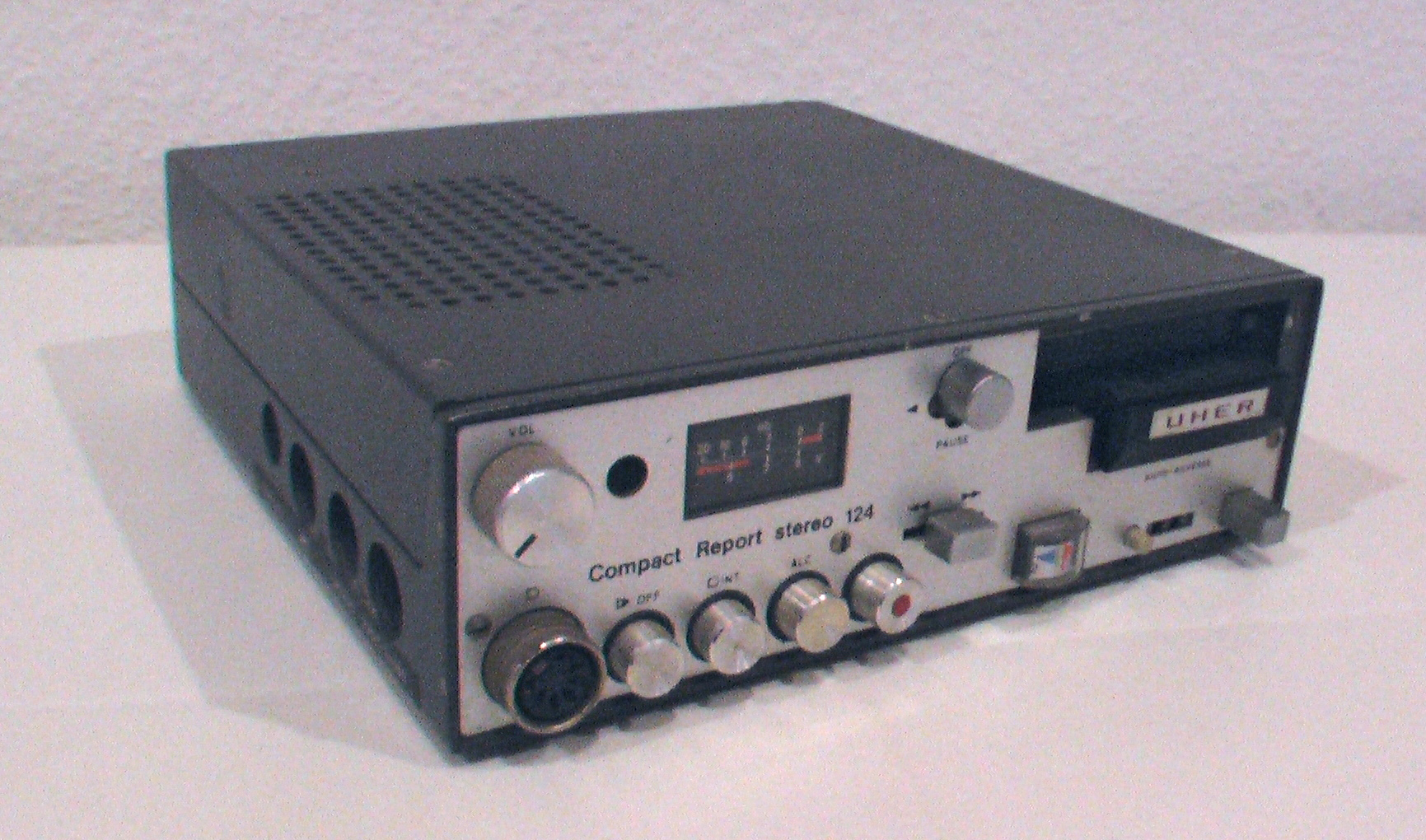 UHER Compact Report Stereo 124