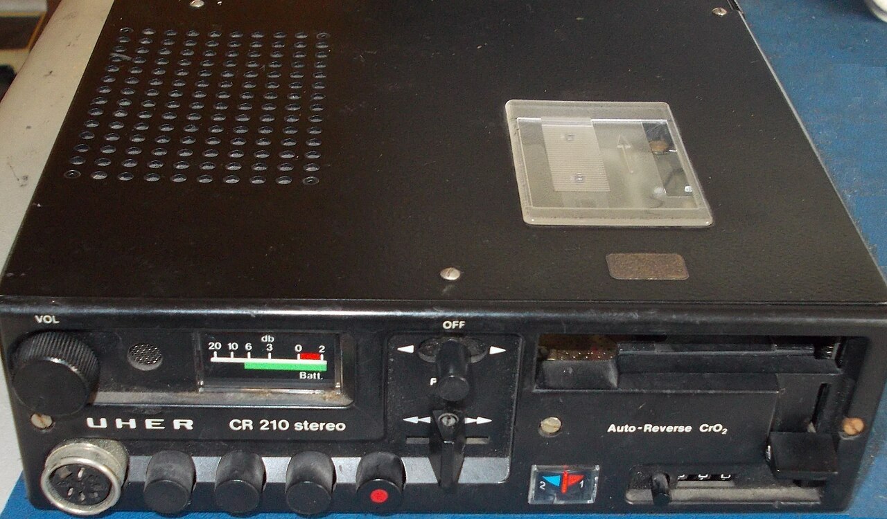UHER CR 210 Stereo